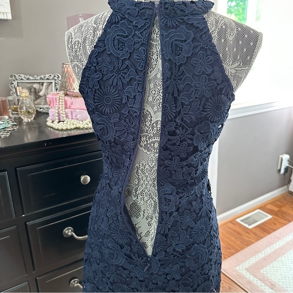 Lulus Navy Floral Lace Bodycon Mini Dress Size Large - Picture 8 of 15